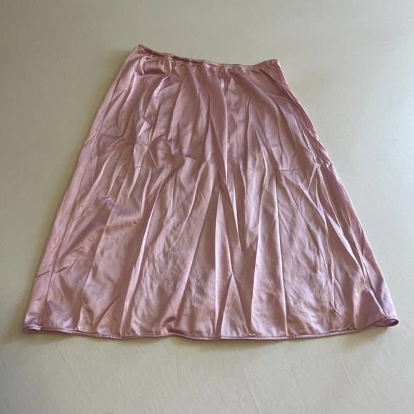 VINTAGE Formfit light purple A-line slip Medium Tall - Picture 7 of 7